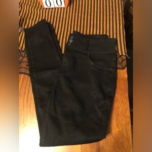 Wallflower Black Sassy High Rise Pants